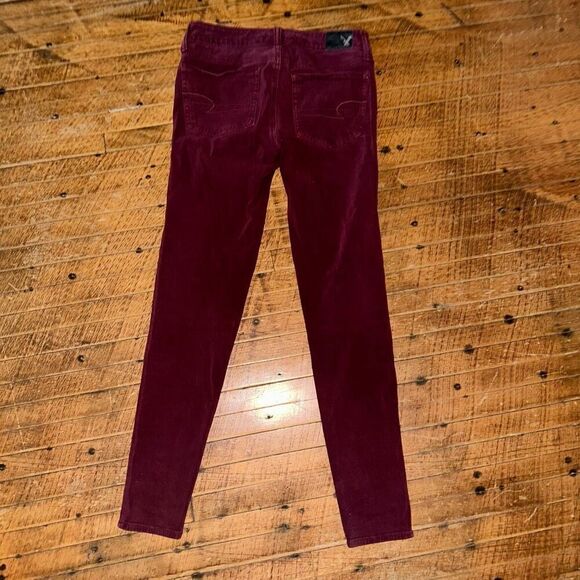 American Eagle size 2 maroon stretchy normcore jeggings - Picture 3 of 3